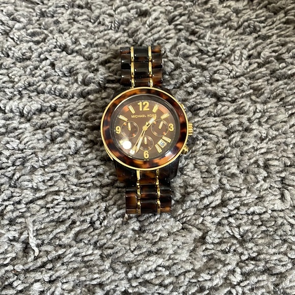 Michael Kors watch - Picture 1 of 3